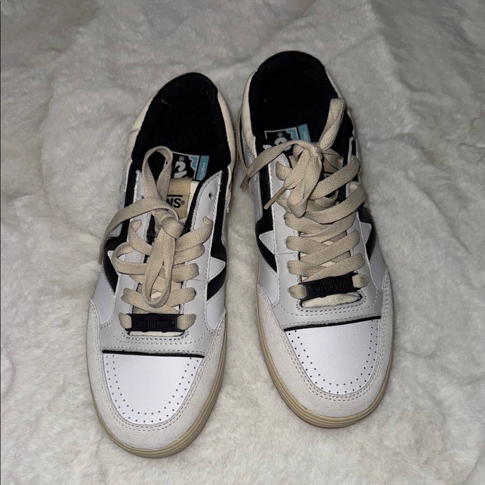 Vans Lowland Sneakers